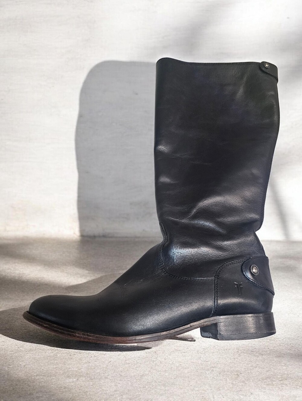 Frye Melissa Button Back Zip
